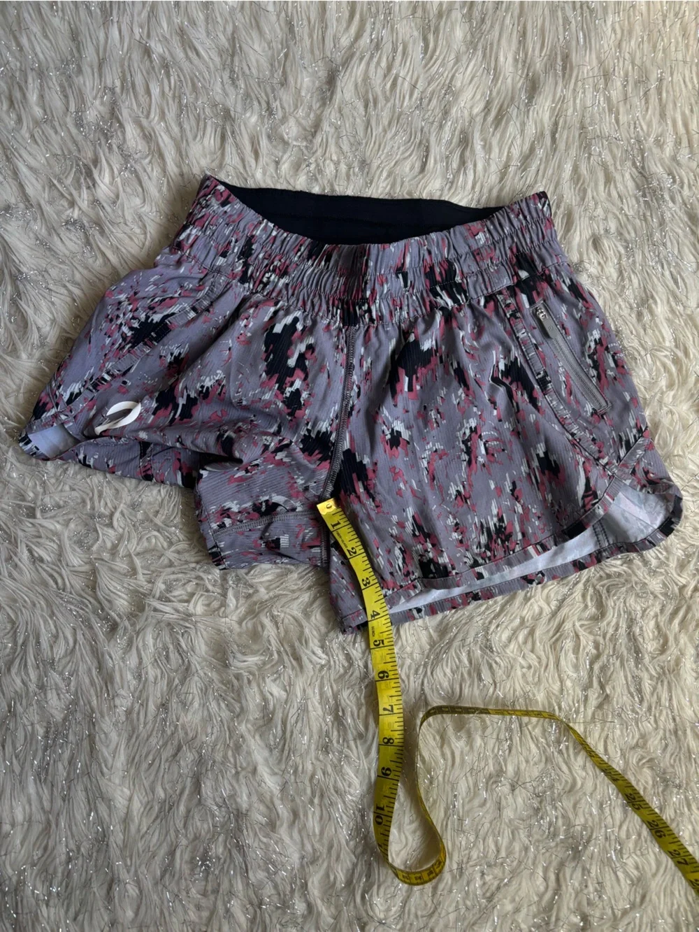 Lululemon Peloton Women's Gray and Pink Printed Speed Up Low Rise Shorts Size 6